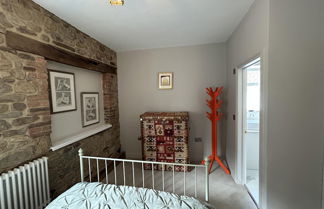 Photo 2 - Close to Goodwood- Dogs Welcome -3 Beds & Parking