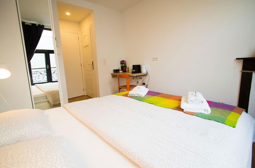 Photo 2 - Unit 9 - Vibrant Room Near Avenue Louise Best Location