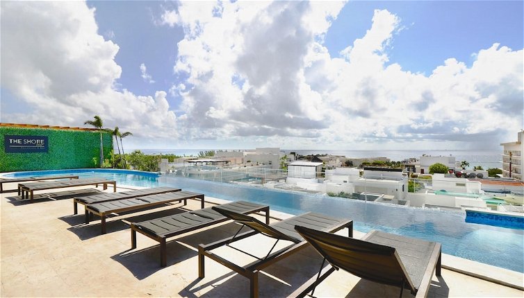 Foto 1 - Central Modern 1 BR W Rooftop Pool and Ocean View