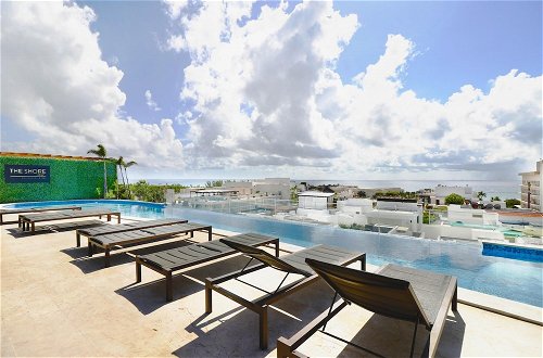 Photo 1 - Central Modern 1 BR W Rooftop Pool and Ocean View