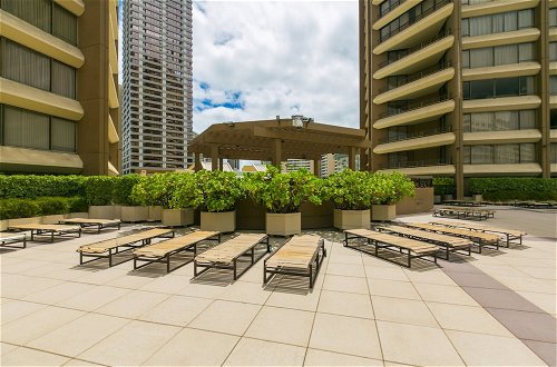 Foto 60 - One Bedroom Condos with Lanai near Ala Wai Harbor - Perfect for 2 Guests