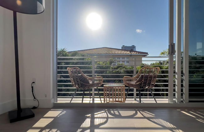 The Modernista 2 - Large Townhome With Pool - Foto 29