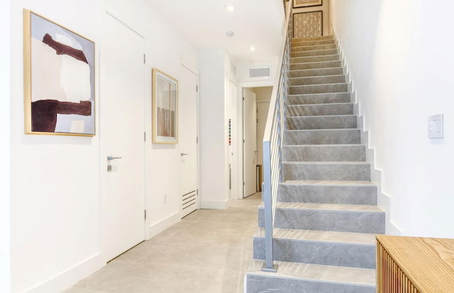 The Modernista 2 - Large Townhome With Pool - Foto 19
