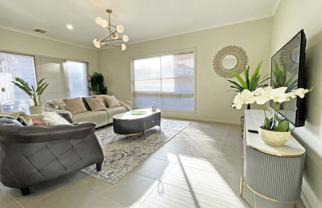 Spacious 7BRM 5-bathroom Rental House - Photo 32