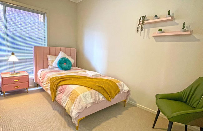 Spacious 7BRM 5-bathroom Rental House - Photo 20
