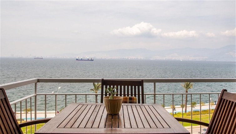 Foto 1 - Furnished Stylish Sea View Flat in Izmir Konak