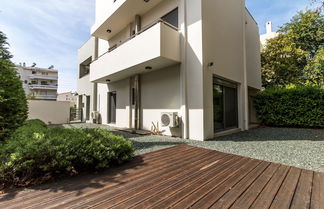 Photo 1 - Luxury 3 Bedroom Apartment With Garden in Glyfada