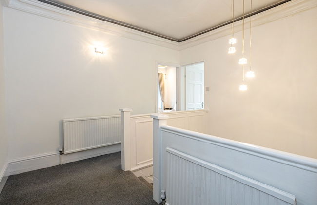 Pillo Rooms - 4BR House near Heaton Park - Foto 10