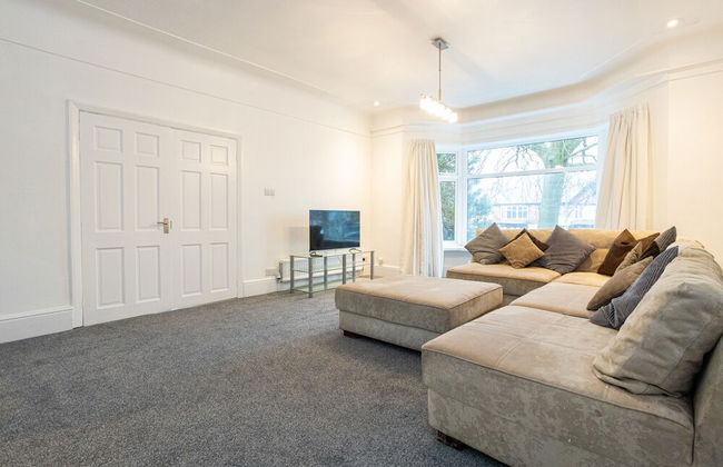 Pillo Rooms - 4BR House near Heaton Park - Foto 25