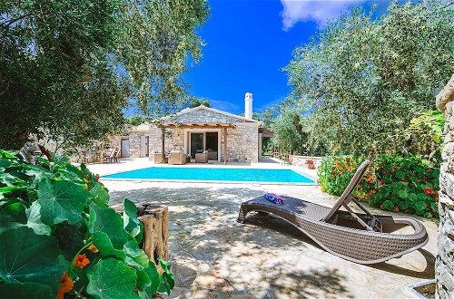 Foto 1 - Aristea - 2 BR Villa Surrounded by Olive Groves