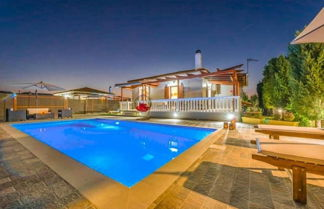 Photo 2 - Villa Mansion With Private Pool