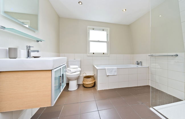 Between the Commons - Foto 14