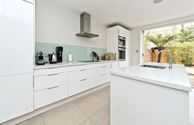 Between the Commons - Foto 8