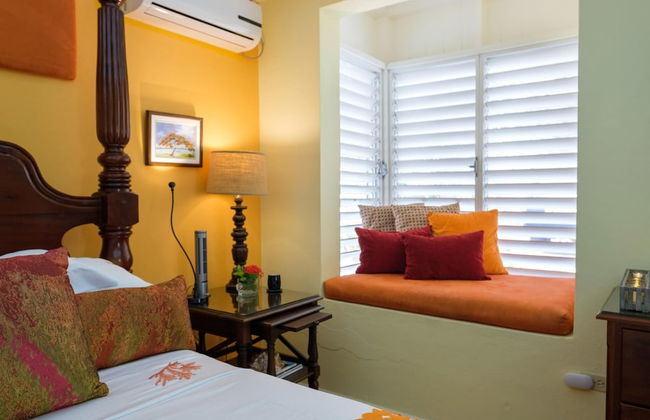 Dreamin Villa - 3 B R Beachfront w Staff - Foto 36