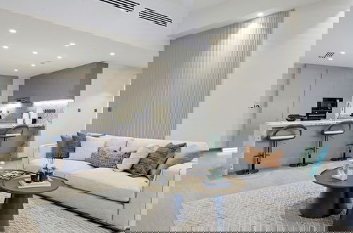 Foto 8 - 3BR Apt w Direct access to Nakheel Mall