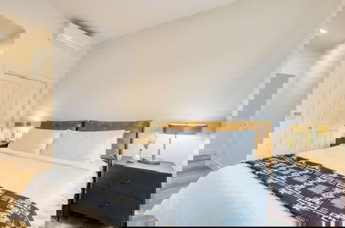 Foto 3 - The Aerie Suites by AvantStay – Modern Comfort with Mountain Views