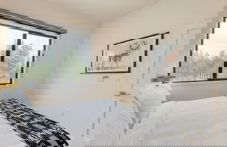 Foto 2 - The Aerie Suites by AvantStay – Modern Comfort with Mountain Views