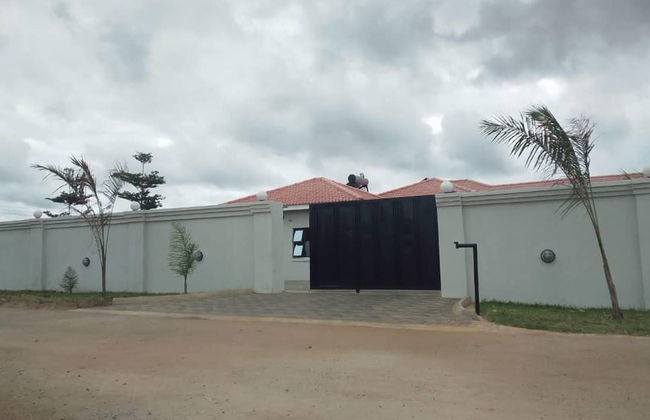 Luxury 2 Bed Self Catering Apartment in Masvingo - Foto 16