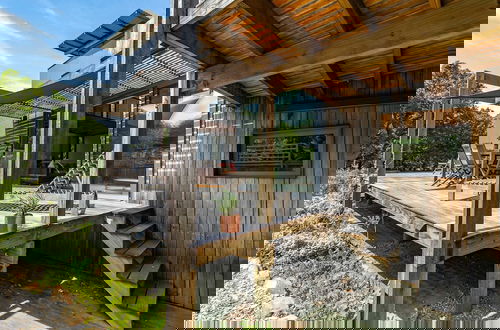 Foto 46 - Luxury Eco Home With Garden Cottage - Houtbay