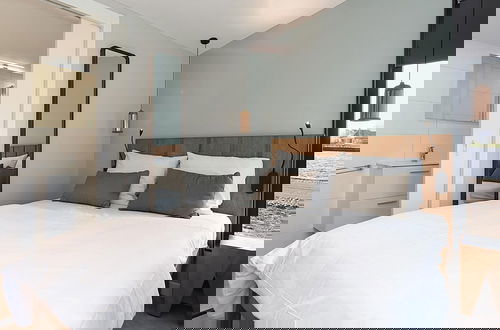 Foto 2 - Luxury Docklodge on the Water