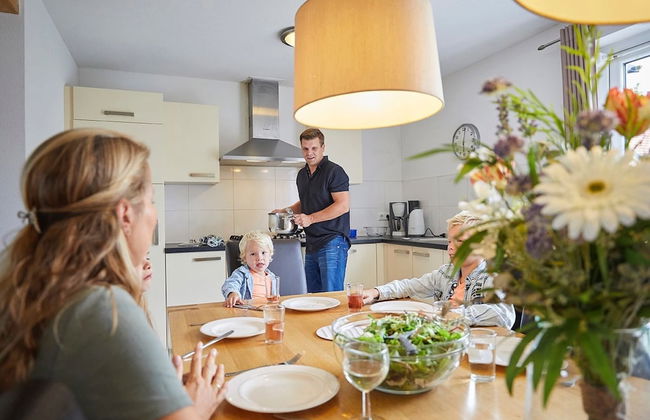 Nice Villa With Sauna, Whirlpool & Steam Shower - Photo 22