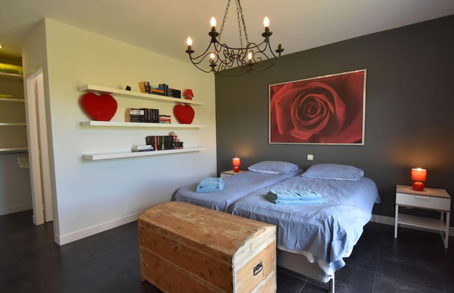 Villa With Heated Pool, Jacuzzi, Sports Field and Stunning Views - Foto 7