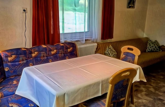Pleasant Holiday Home in Langenfeld With Balcony - Foto 24