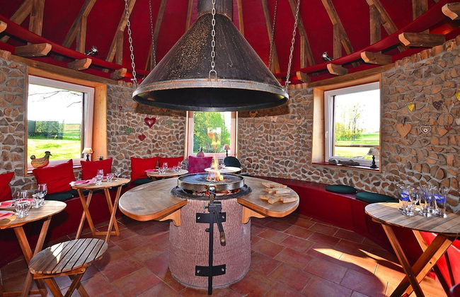 Holiday Flat on Small Holiday Farm With Indoor Pool + Many Activities - Photo 77