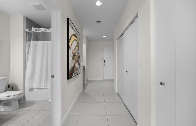 Spacious 2-Bedroom Condo at Doral Park - Foto 28