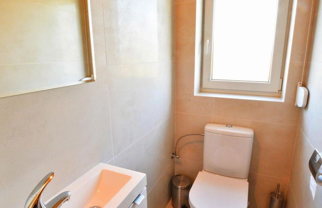 Holiday Home With Private Garden Close to the Lake - Foto 21