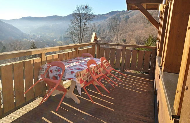 Chalet in Lovely, Rich Forest Setting With a Beautiful View - Foto 58