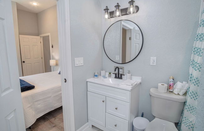 Cozy and Lovely 2BR 2BA Apt#a Near Lively Downtown - Foto 12