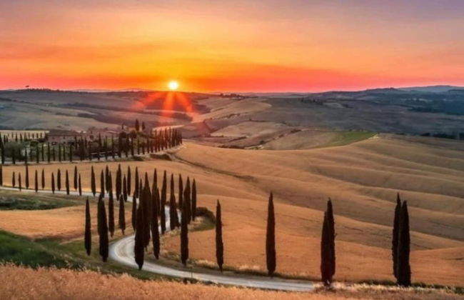 Tuscan Style Apartment with View of the Hills - Photo 38