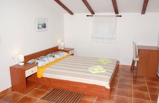 Foto 1 - Tranquil Holiday Home in Pula With Swimming Pool