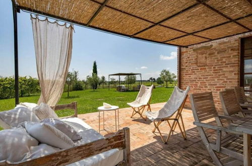 Foto 52 - Charming 10 pax Villa in Cortona With Private Pool