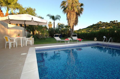 Photo 17 - Holiday Home With Private Pool, Near the Beach