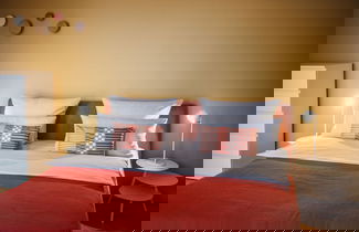 Photo 14 - The Circus Apartments