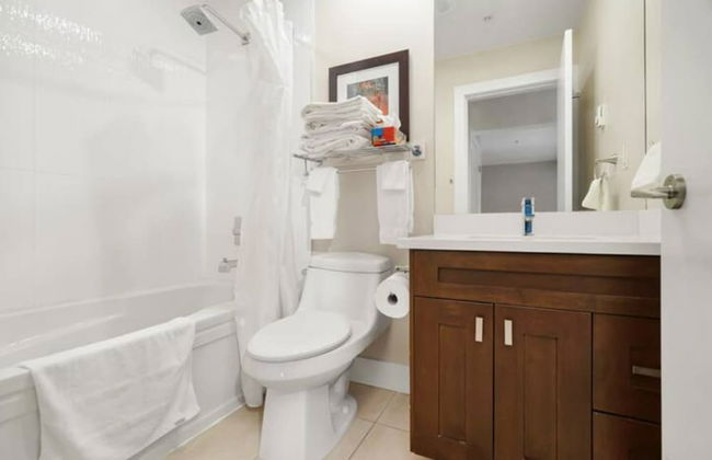 3BR Lakeside Dream Penthouse - Foto 32
