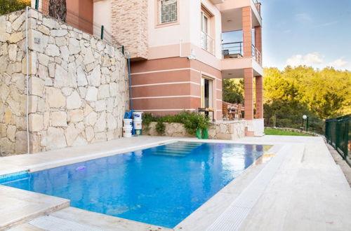 Foto 1 - Gorgeous Separate Villa With Pool in Kusadasi