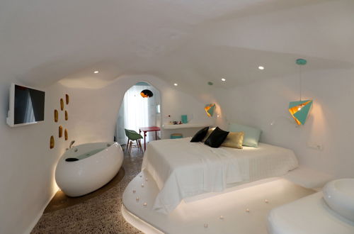 Photo 11 - Cave Suites