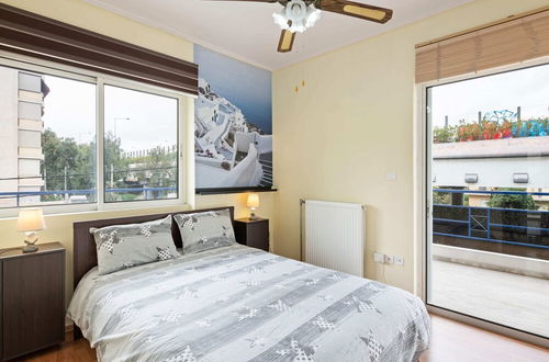 Photo 2 - Homely Apartment in Piraeus With Balcony