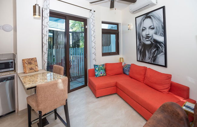 Bella Luna Beach House #64708 - Photo 5