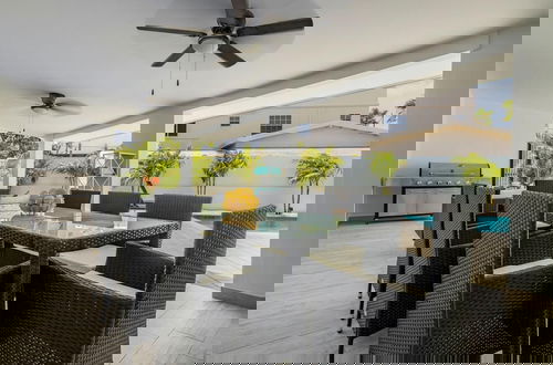 Foto 4 - NEW Modern 3 Bedroom 10 Minute Walk to the Beach