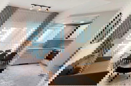 Foto 4 - Sophisticated Living 2BR Gem in dxb gate