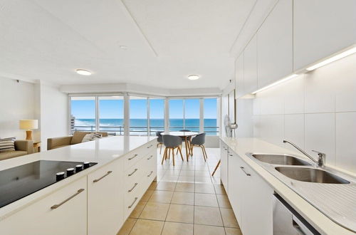 Photo 25 - Zenith Ocean Front Apartments