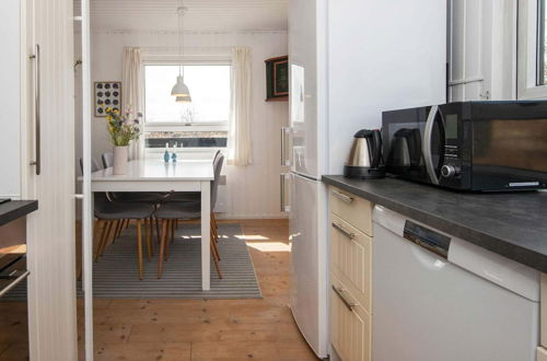 Foto 9 - Simplistic Holiday Home in Oksbøl near Sea