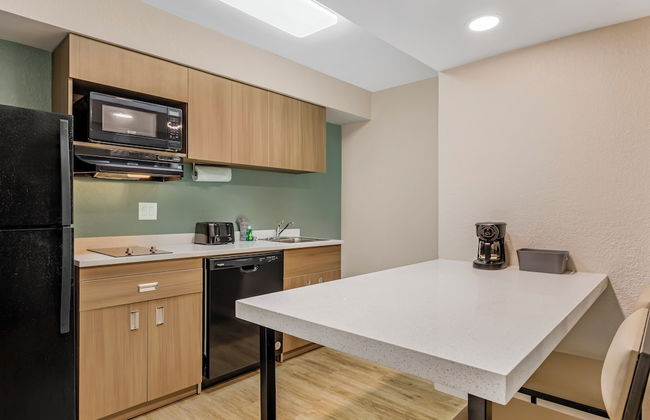 MainStay Suites Springfield South - Battlefield Rd - Photo 38