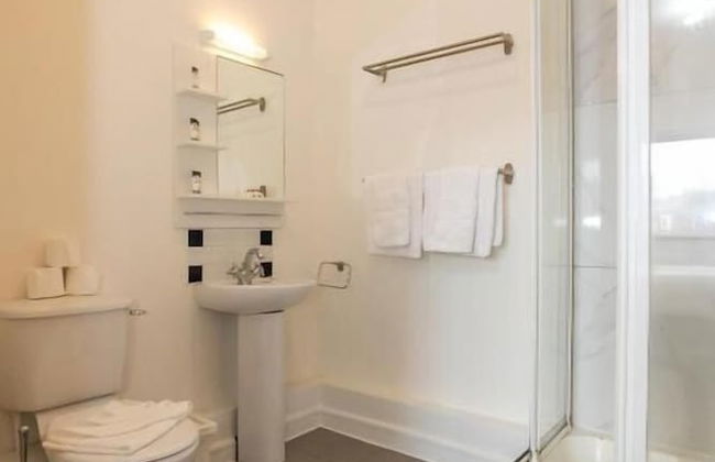 IFSC Townhouse Apartments - Photo 65