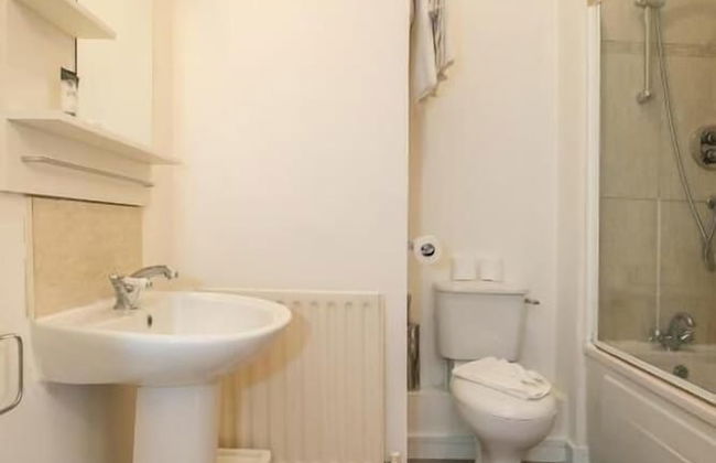 IFSC Townhouse Apartments - Photo 66
