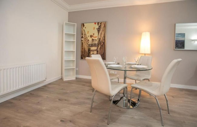IFSC Townhouse Apartments - Photo 47